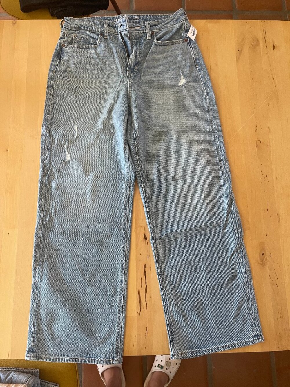 NWT Curvy Sky High Wide Leg Jeans - 6 Petite